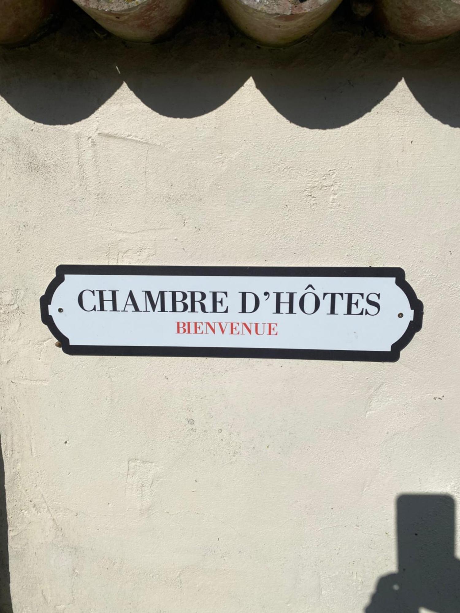 Les Puvinieres Guest House Breuil-Barret Екстериор снимка